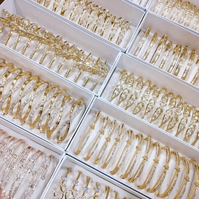 Wholesale 12PCS/Pack Mixed Zircon Charm Alloy Bracelet