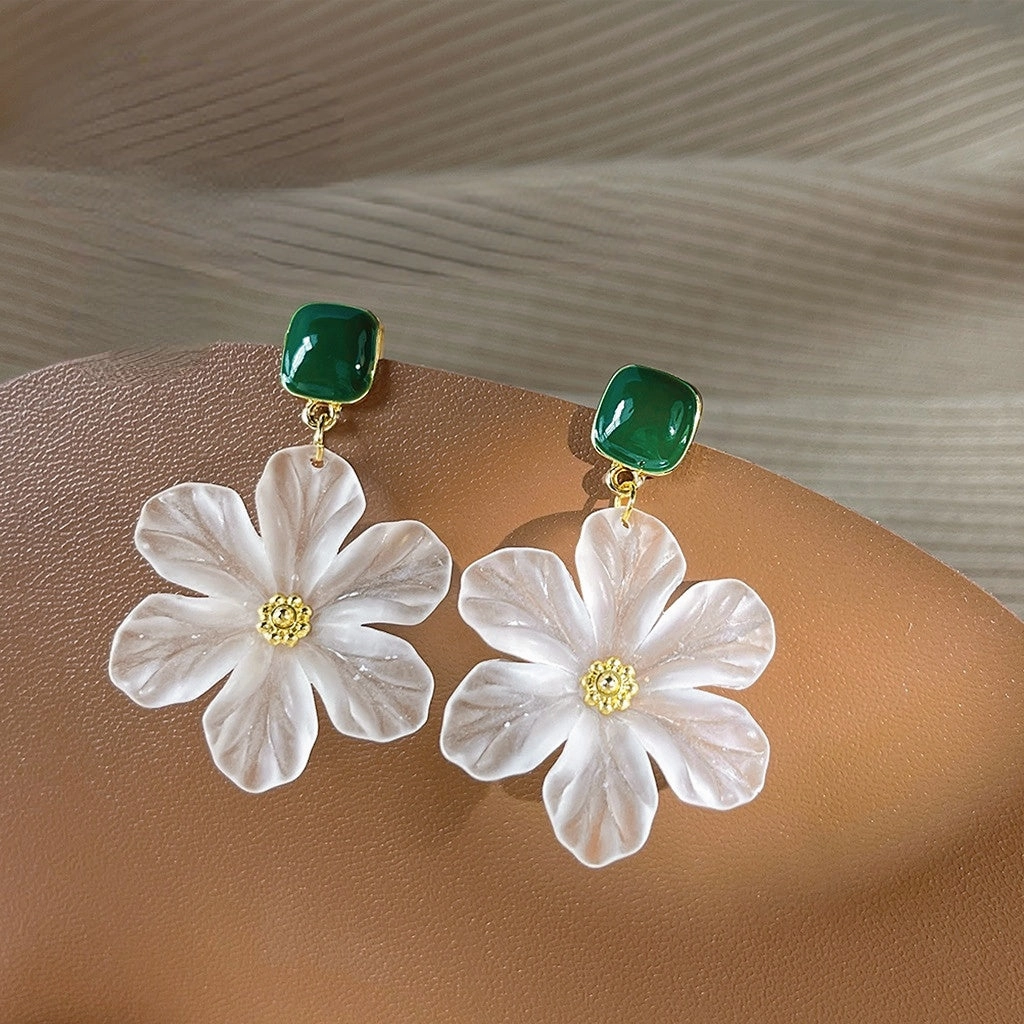 Wholesale 14K Acrylic Plated Flower Alloy Earrings