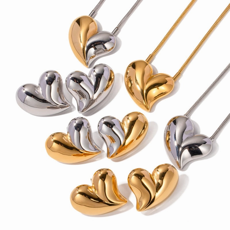 Wholesale 18K Gold Exaggerated Large Heart Shaped Stainless Steel Necklace