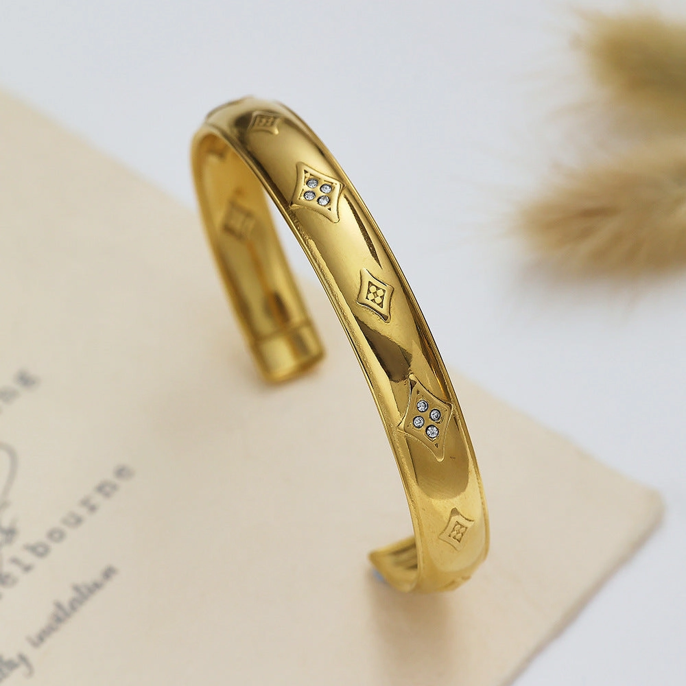 Wholesale 18k Gold Plated Diamond-shaped Adjustable Bracelet