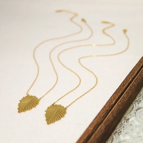 Wholesale 18K Gold Plated Leaf Texture Vintage Necklace Clavicle Chain