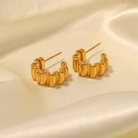 Wholesale 18K Gold Plated Pleated C Shape Earrings Stainless Steel