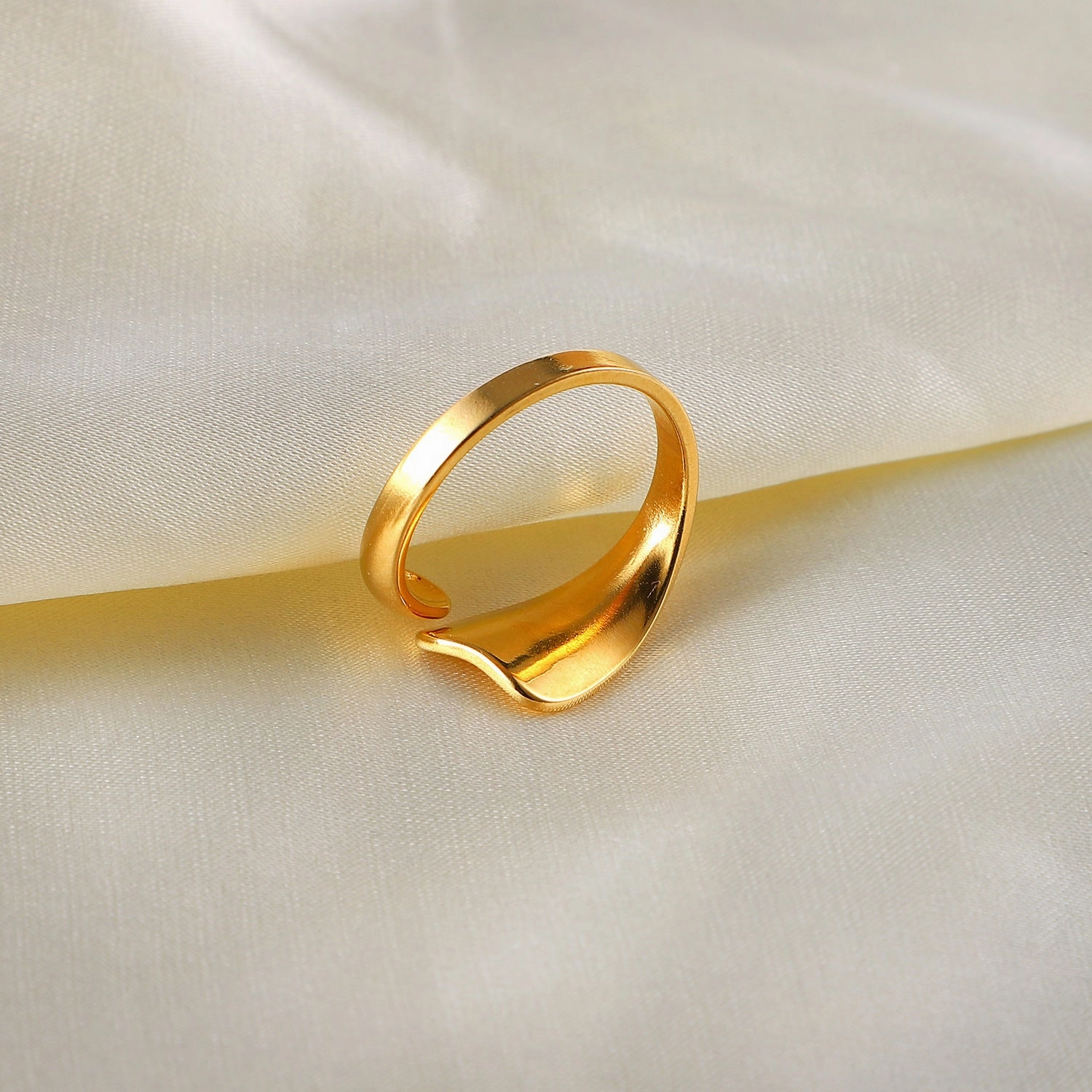 Wholesale 18K Gold Plated Stainless Steel Rings