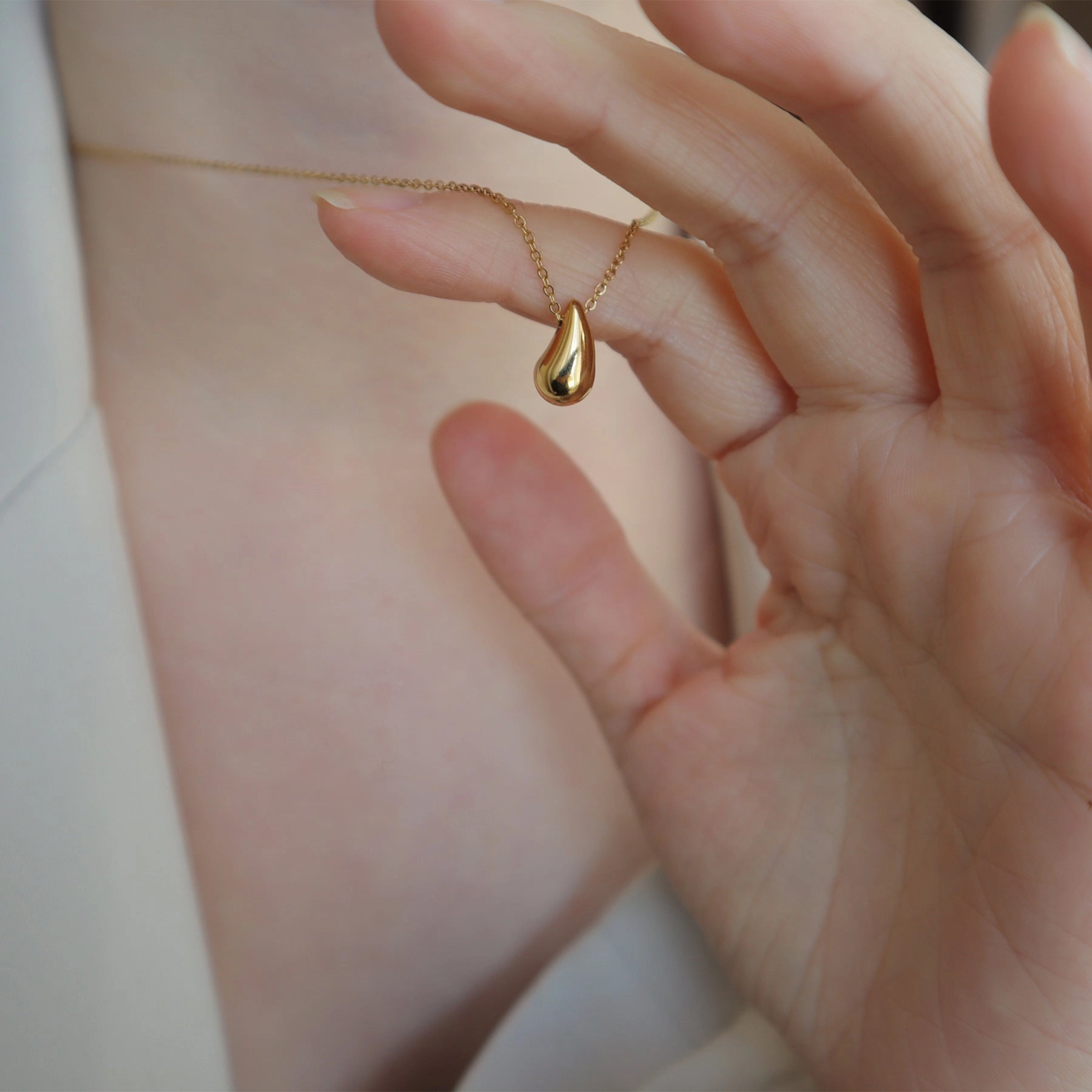 Wholesale 18K Gold Plated Water Drop Necklace Clavicle Chain