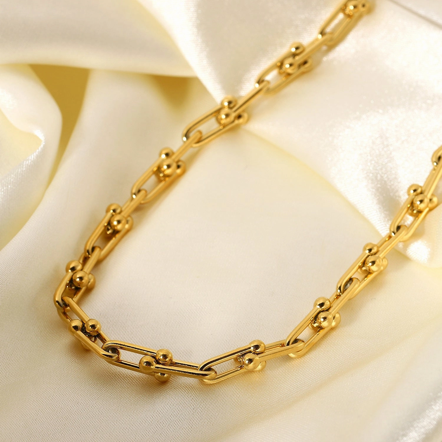 Wholesale 18k Gold Stainless Steel Jewelry Handmade U-shaped Necklace