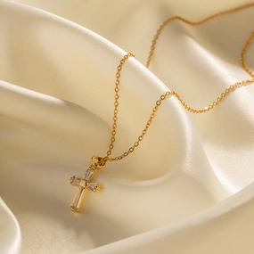 Wholesale 18K Gold Stainless Steel White Zirconia Square Cross Necklace