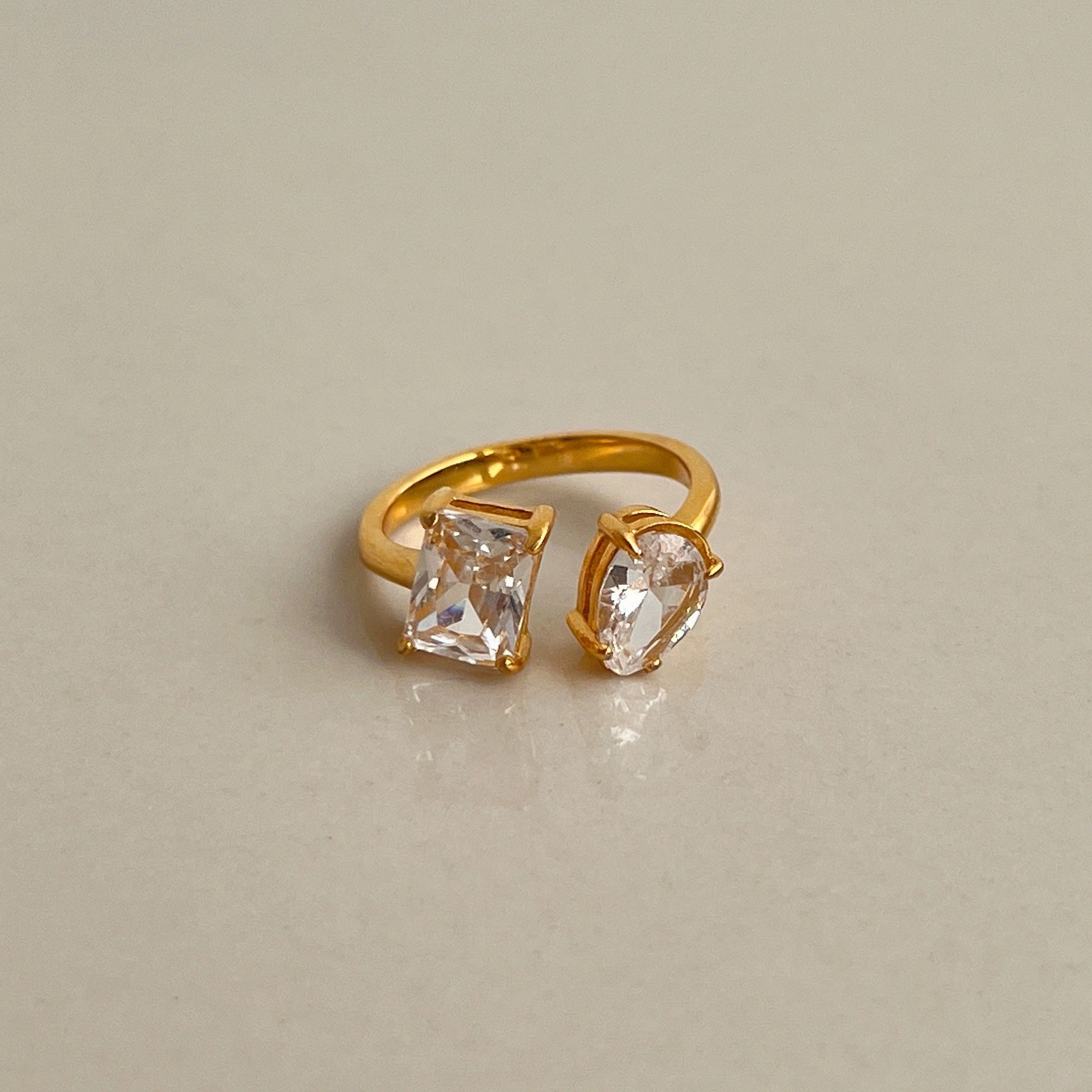 Wholesale 18k Real Gold Plated Titanium Steel Open Water Drop Square Zircon Ring
