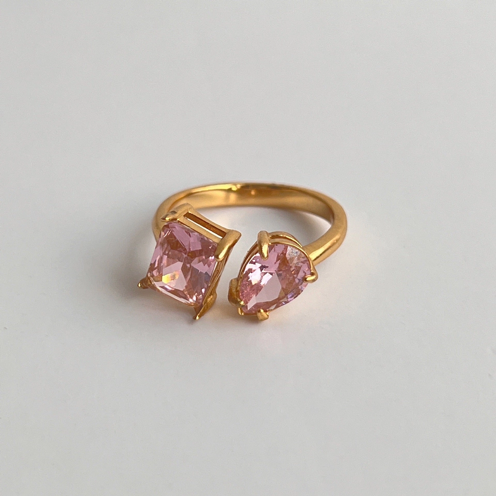 Wholesale 18k Real Gold Plated Titanium Steel Open Water Drop Square Zircon Ring