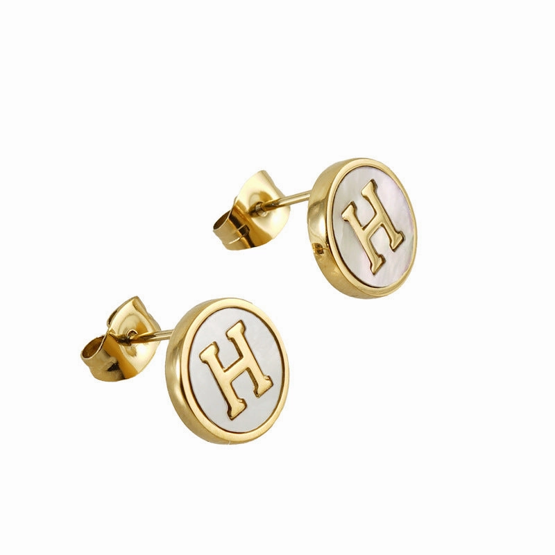 Wholesale 18K Vacuum Electroplated Titanium Steel 26 Letter Shell Earrings
