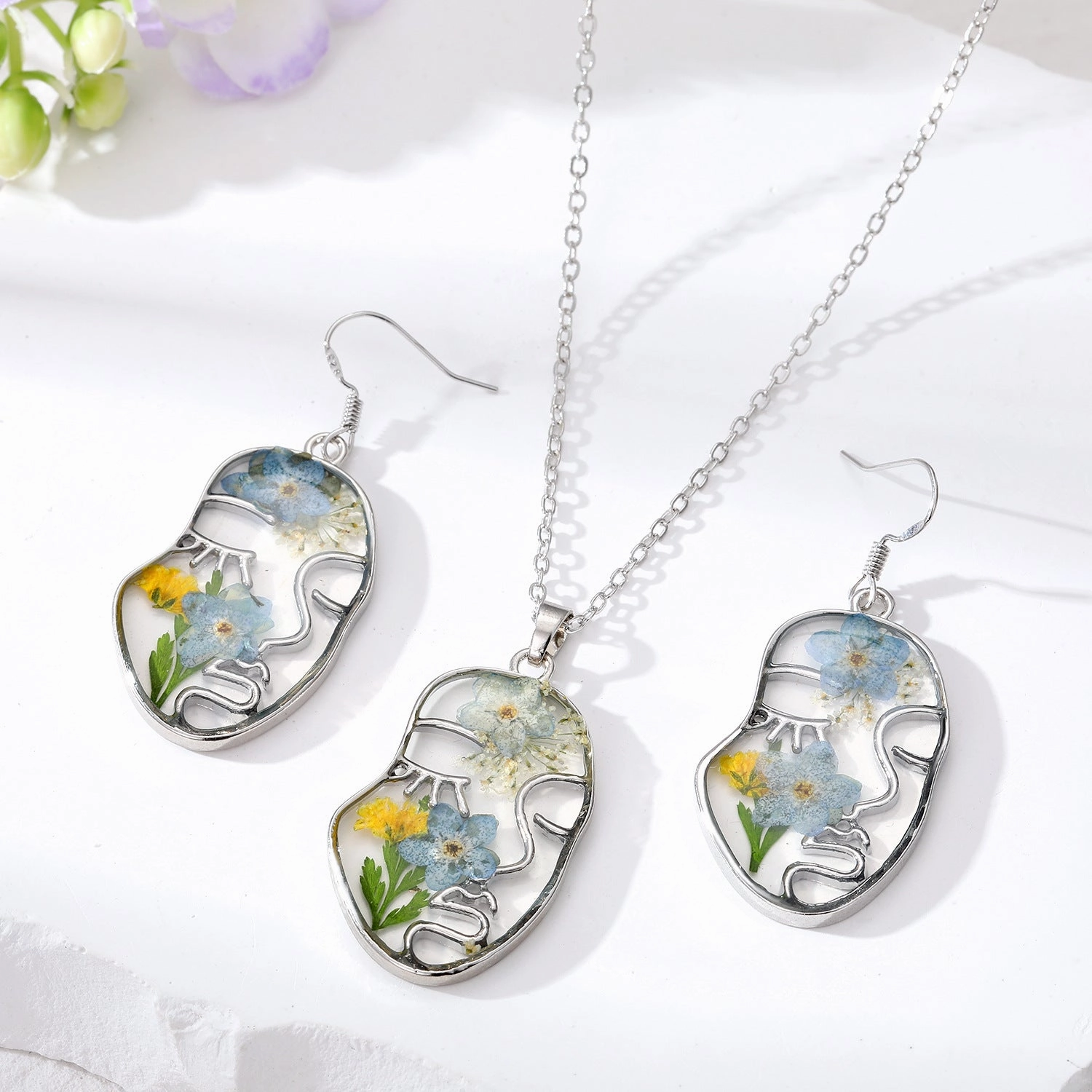 Wholesale 5PCS Creative Facial Natural Dry Flower Earrings