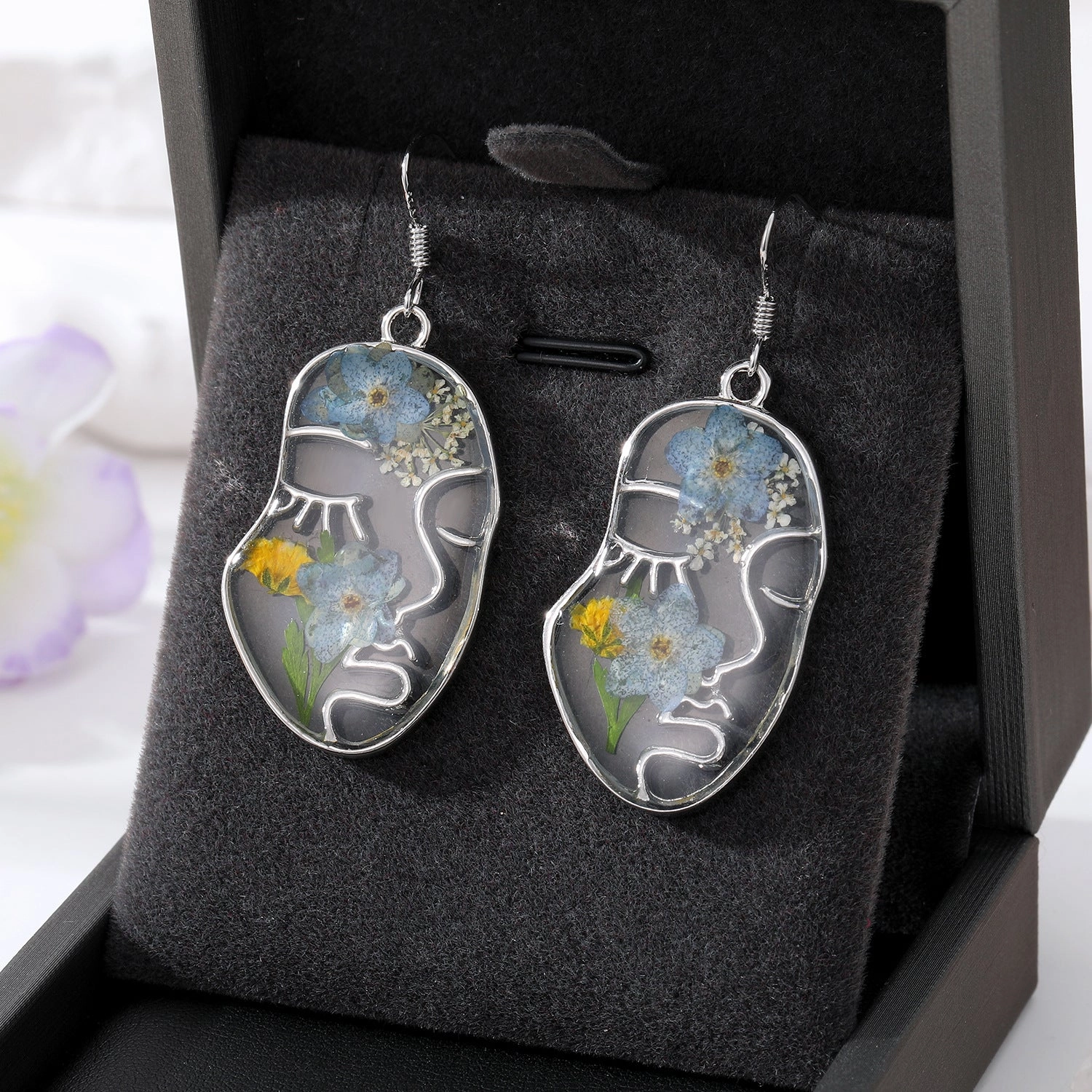 Wholesale 5PCS Creative Facial Natural Dry Flower Earrings