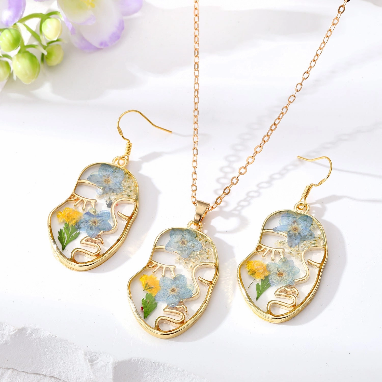 Wholesale 5PCS Creative Facial Natural Dry Flower Earrings
