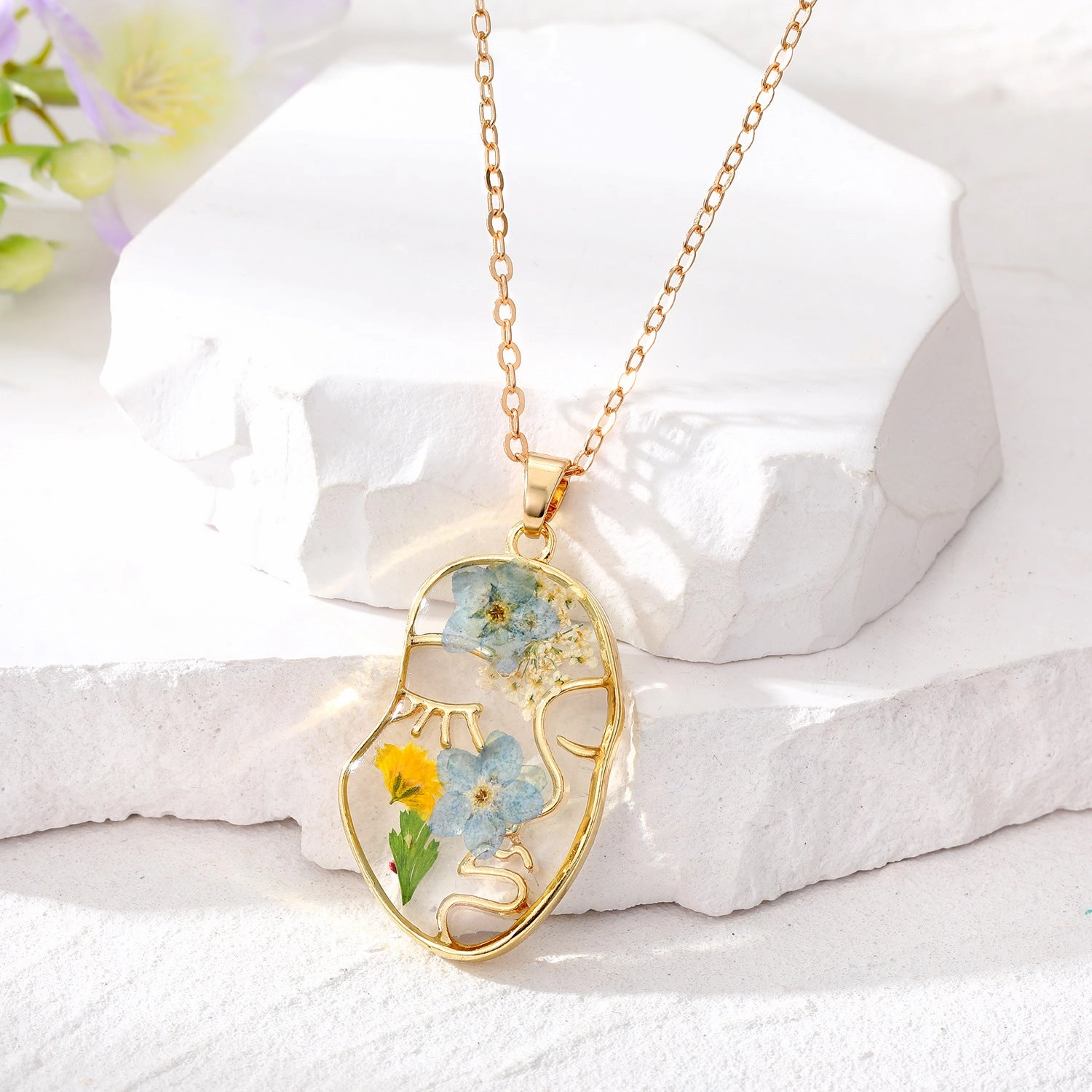 Wholesale 5PCS Creative Facial Natural Dry Flower Earrings