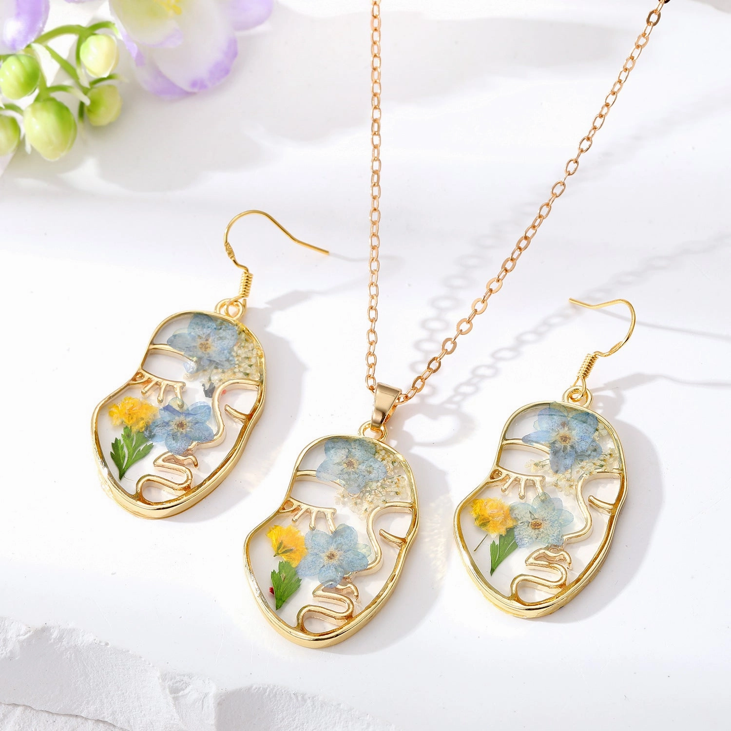 Wholesale 5PCS Creative Facial Natural Dry Flower Earrings