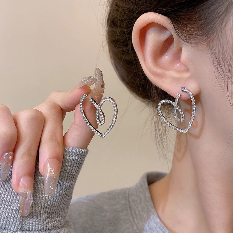 Wholesale 925 Silver Needle with Diamond Heart Alloy Earrings