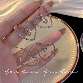 Wholesale 925 Silver Needle with Diamond Heart Alloy Earrings