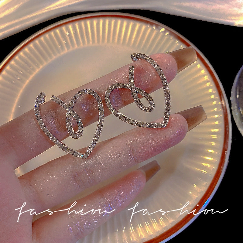 Wholesale 925 Silver Needle with Diamond Heart Alloy Earrings