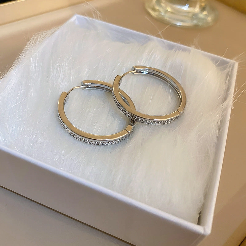 Wholesale 925 Silver Pin Diamond Single Row Alloy Earrings
