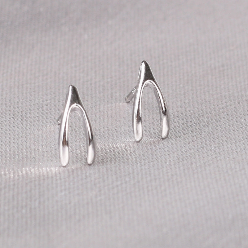 Wholesale 925 Sterling Silver Pin Mini Love Earrings