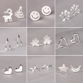 Wholesale 925 Sterling Silver Pin Mini Love Earrings