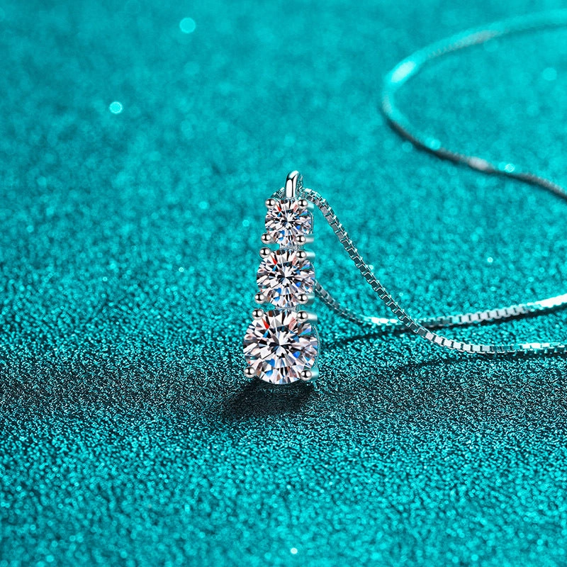 Wholesale 925 Sterling Silver Plated Pt950 Gold Moissanite Necklace Clavicle Chain