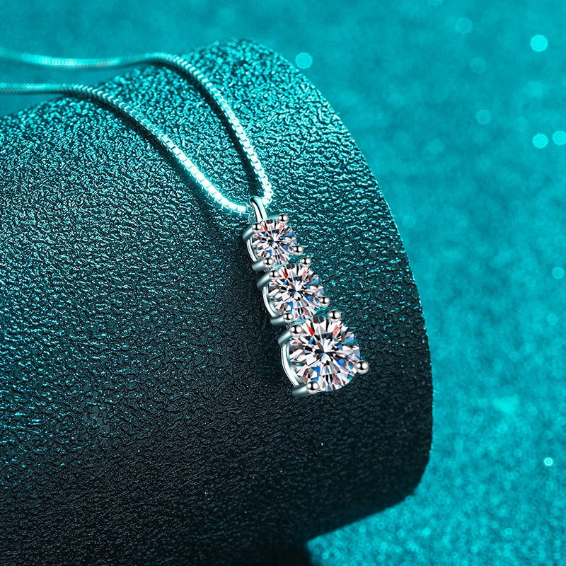 Wholesale 925 Sterling Silver Plated Pt950 Gold Moissanite Necklace Clavicle Chain