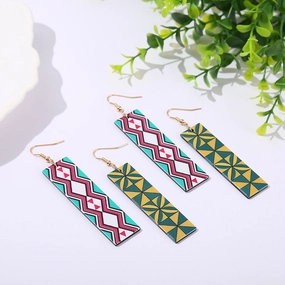 Wholesale Acrylic Flower Contrast Color Earrings