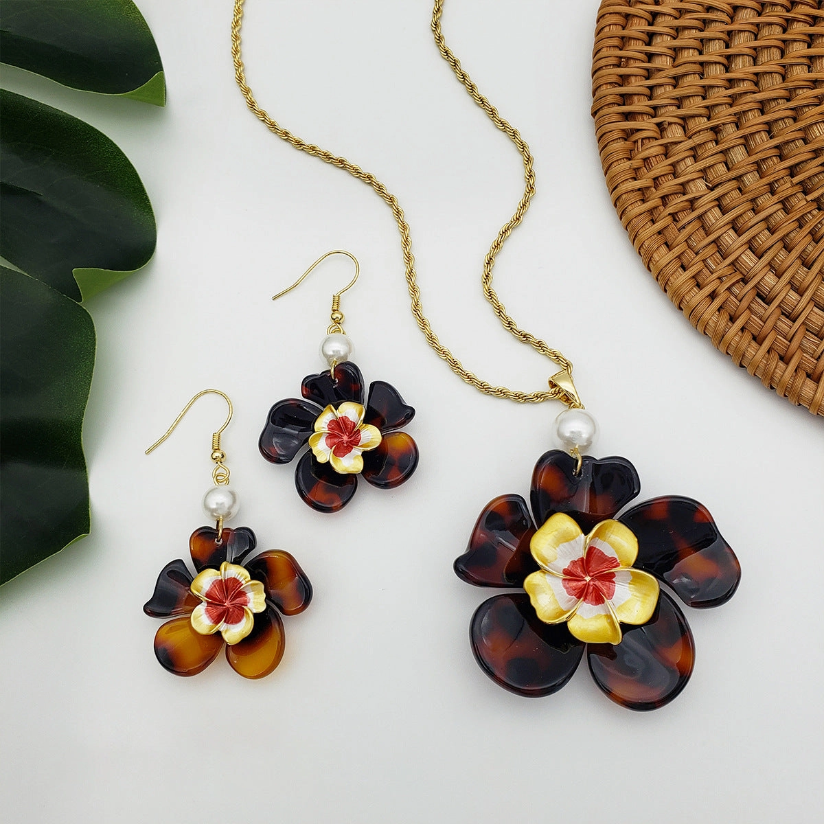 Wholesale Acrylic Large Flower Inlaid Pearl Earrings Jewelry Set