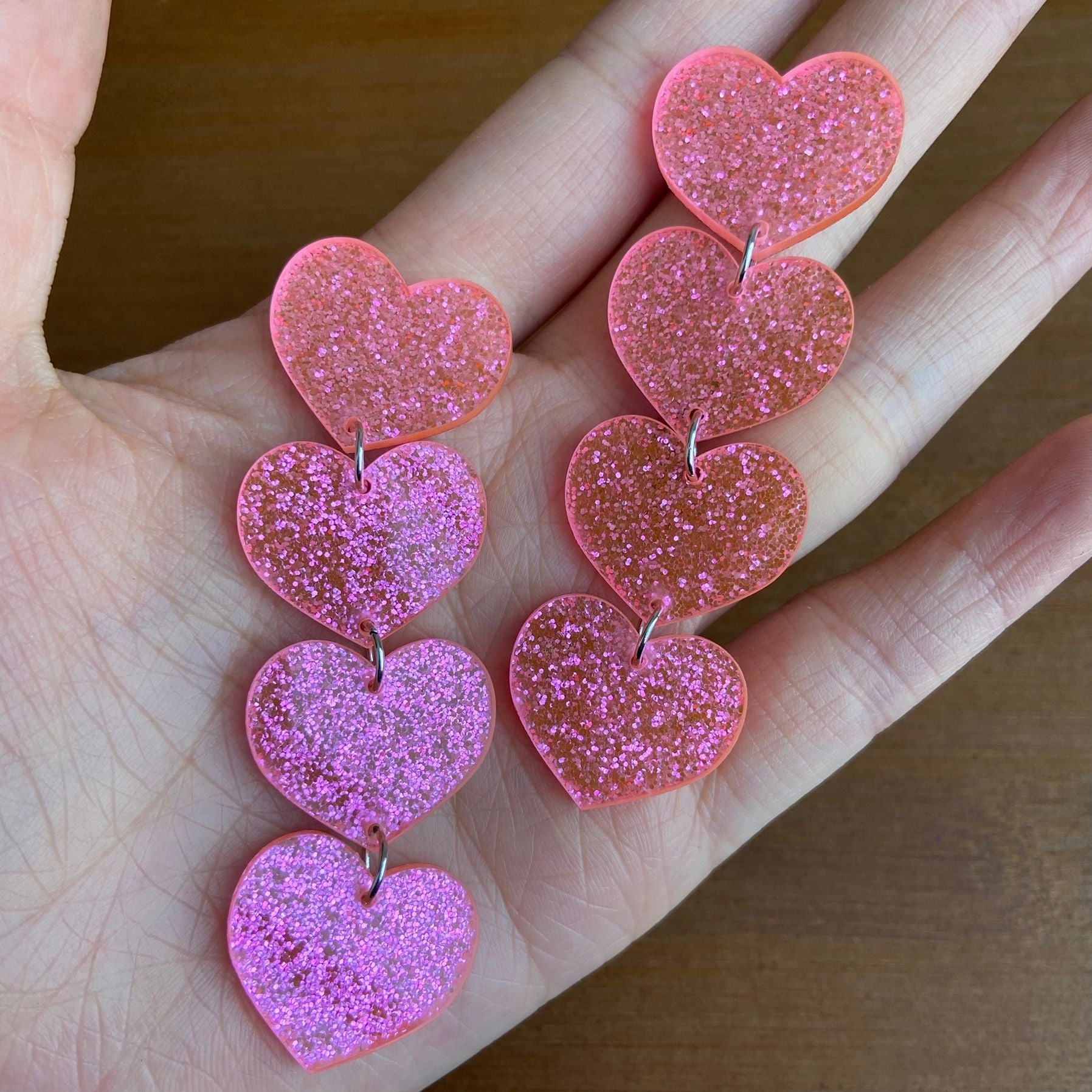 Wholesale Acrylic laser colorful heart earrings