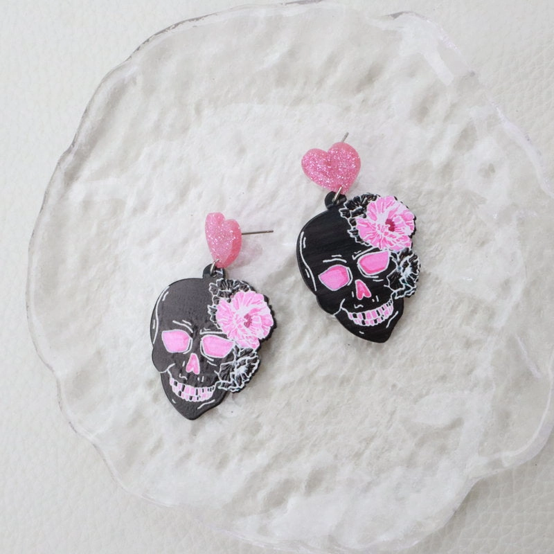Wholesale Acrylic Pink Skull Earrings Engraved Graffiti Heart