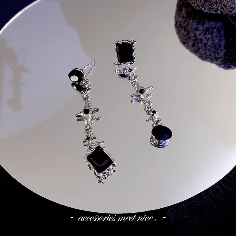 Wholesale Alloy Black Temperament Tassel Earrings