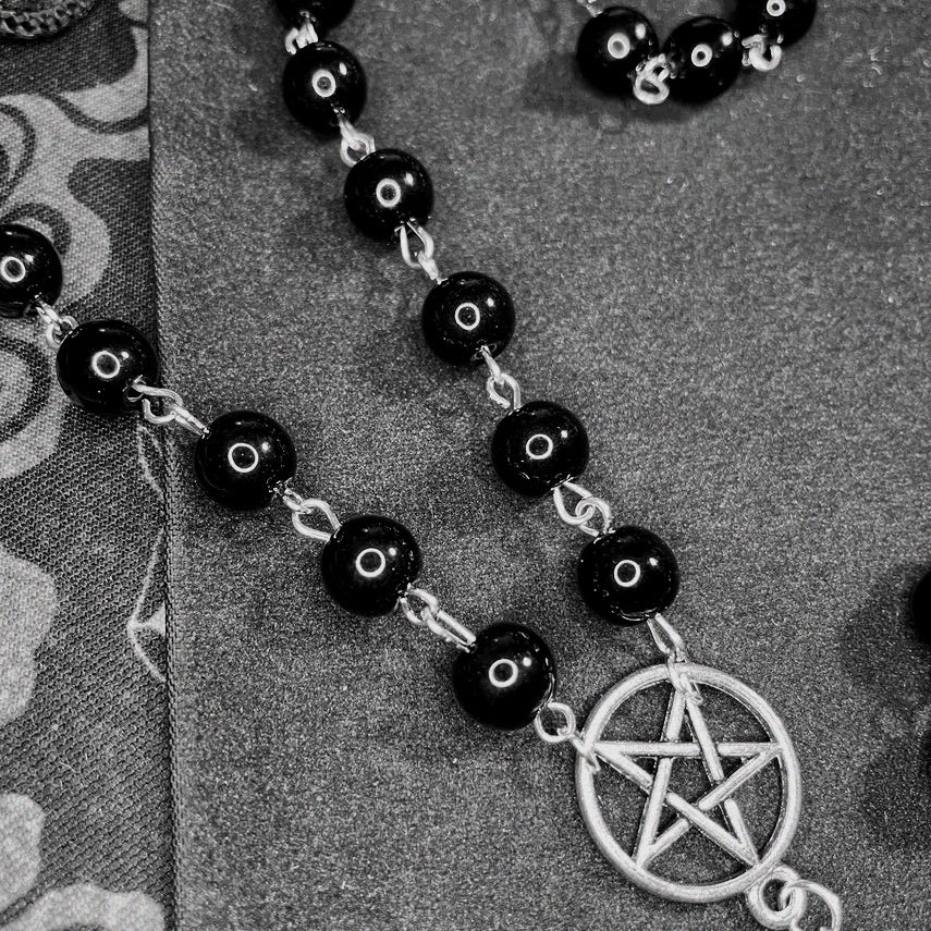 Wholesale Alloy Circle Pentagram Cross Black Beaded Necklace