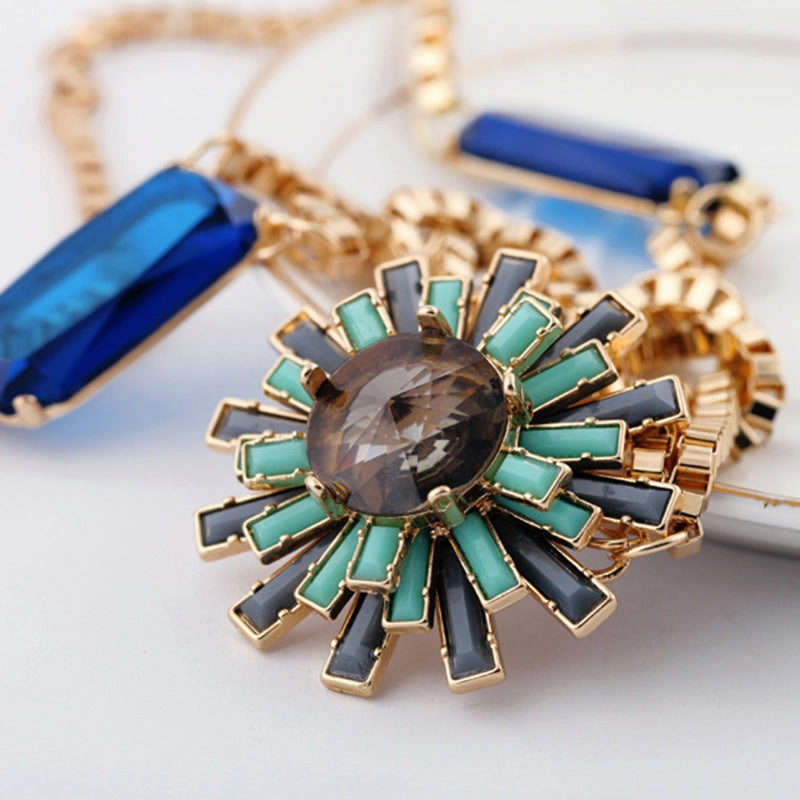 Wholesale Alloy Flower Pendant Necklace
