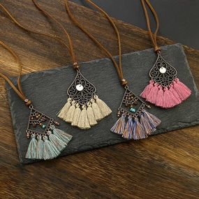 Wholesale Alloy Geometric Necklace Bohemian Tassel Pendant Necklace
