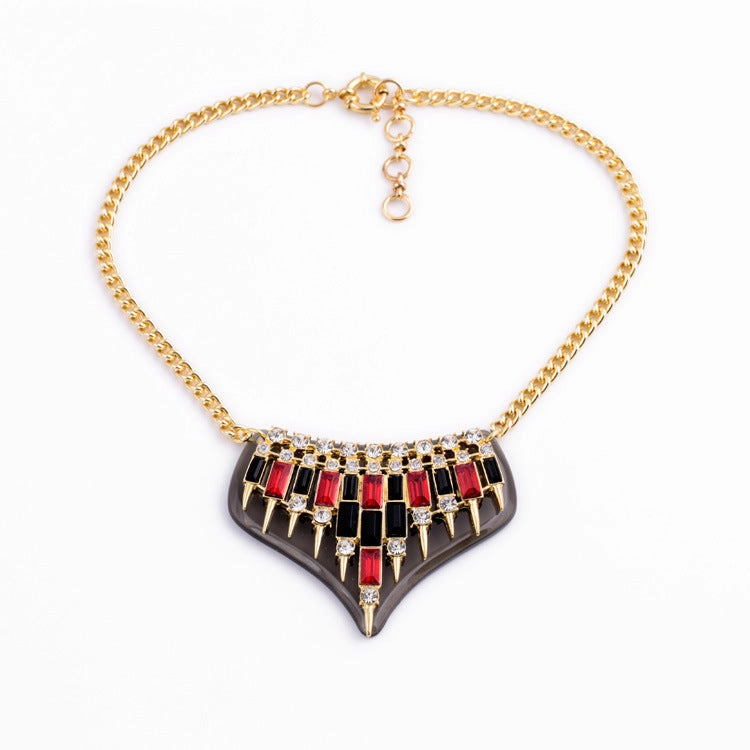 Wholesale Alloy Hollow Flower Pendant Necklace