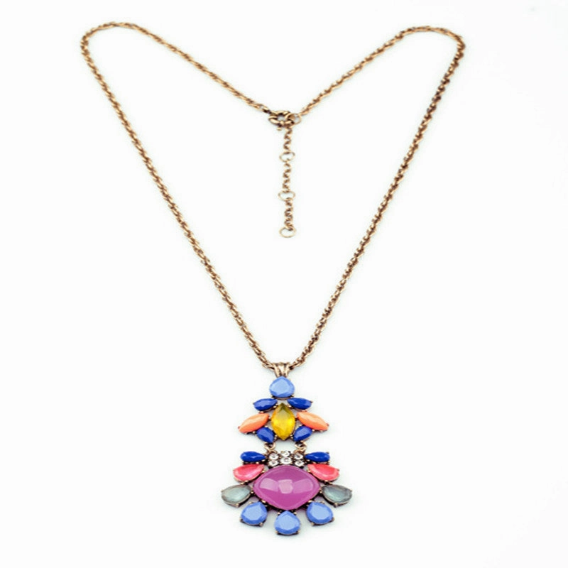 Wholesale Alloy Hollow Flower Pendant Necklace