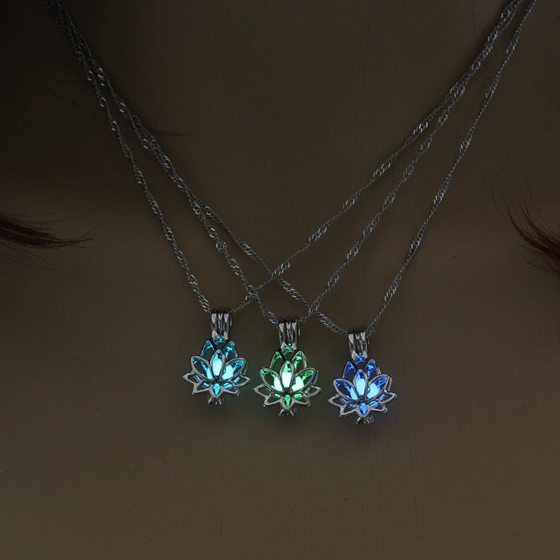 Wholesale Alloy Lotus Photo Box Luminous Pendant Necklace