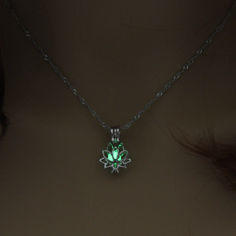 Wholesale Alloy Lotus Photo Box Luminous Pendant Necklace