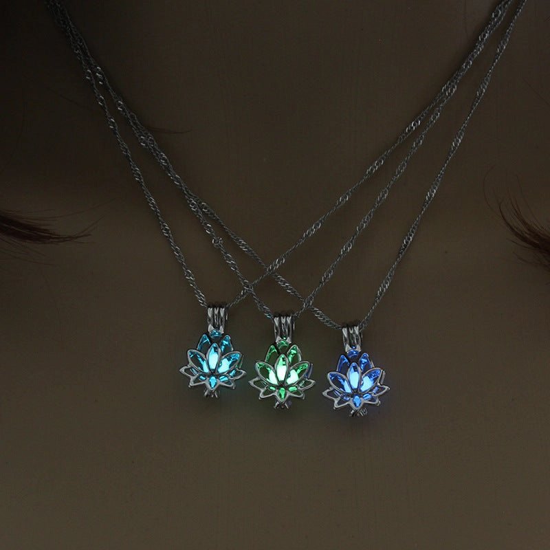 Wholesale Alloy Luminous Hollow Necklaces