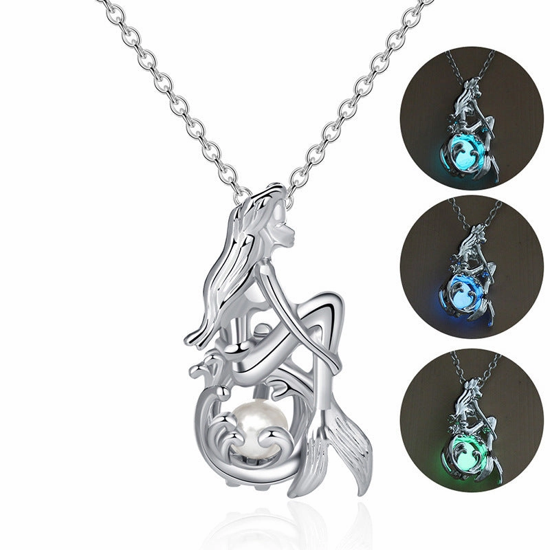 Wholesale Alloy Luminous Hollow Necklaces