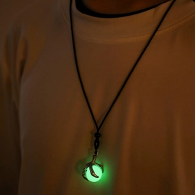 Wholesale Alloy Men's Luminous Glass Bead Eagle Claw Pendant Necklace