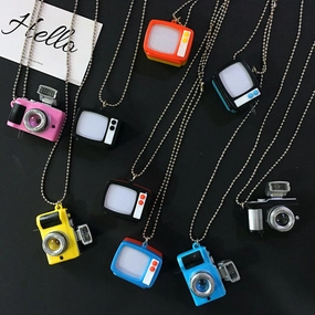 Wholesale Alloy Retro Small Camera Necklace