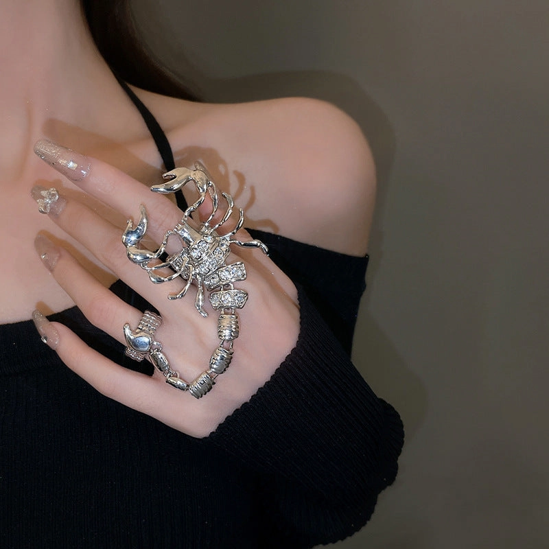 Wholesale Alloy Scorpion Chain Exaggerated Elastic Ring