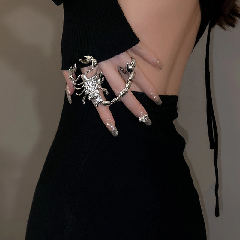 Wholesale Alloy Scorpion Chain Exaggerated Elastic Ring