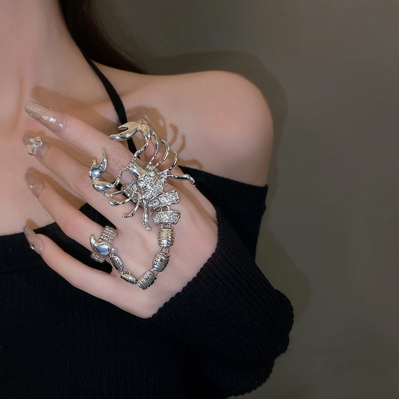Wholesale Alloy Scorpion Chain Exaggerated Elastic Ring