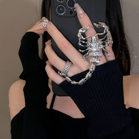 Wholesale Alloy Scorpion Chain Exaggerated Elastic Ring