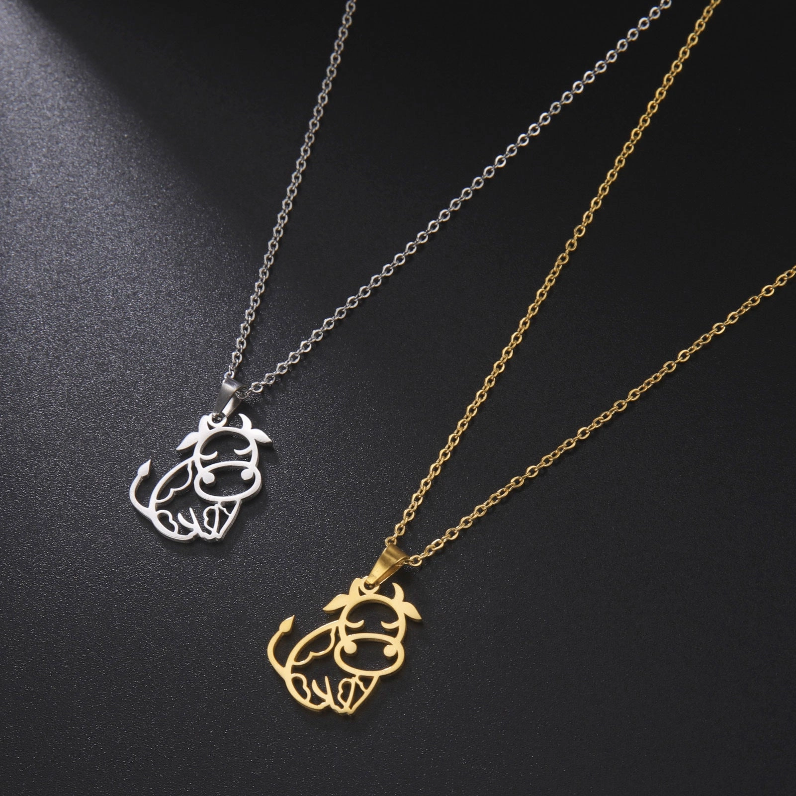 Wholesale Animal Shaped Cute Cow Gold Plated Necklace