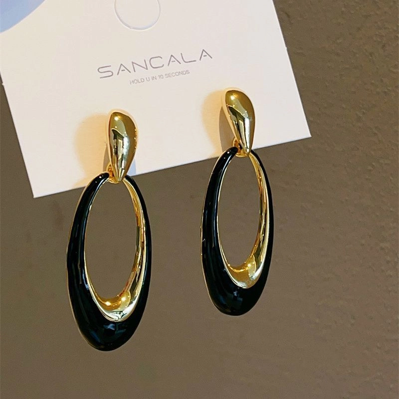 Wholesale Autumn and Winter 18K Gilded Enamel Drop Glaze Oval Metal Earrings