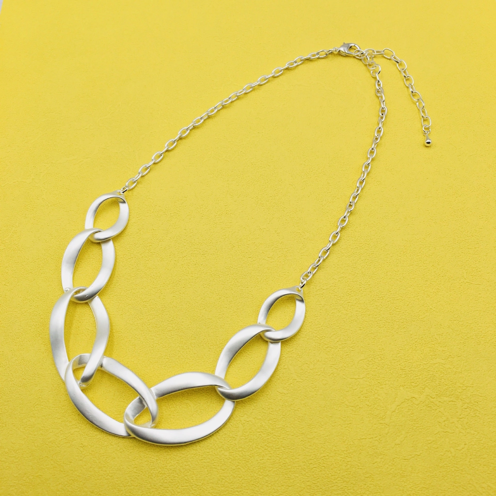 Wholesale Autumn and Winter Alloy Exaggerated Necklaces