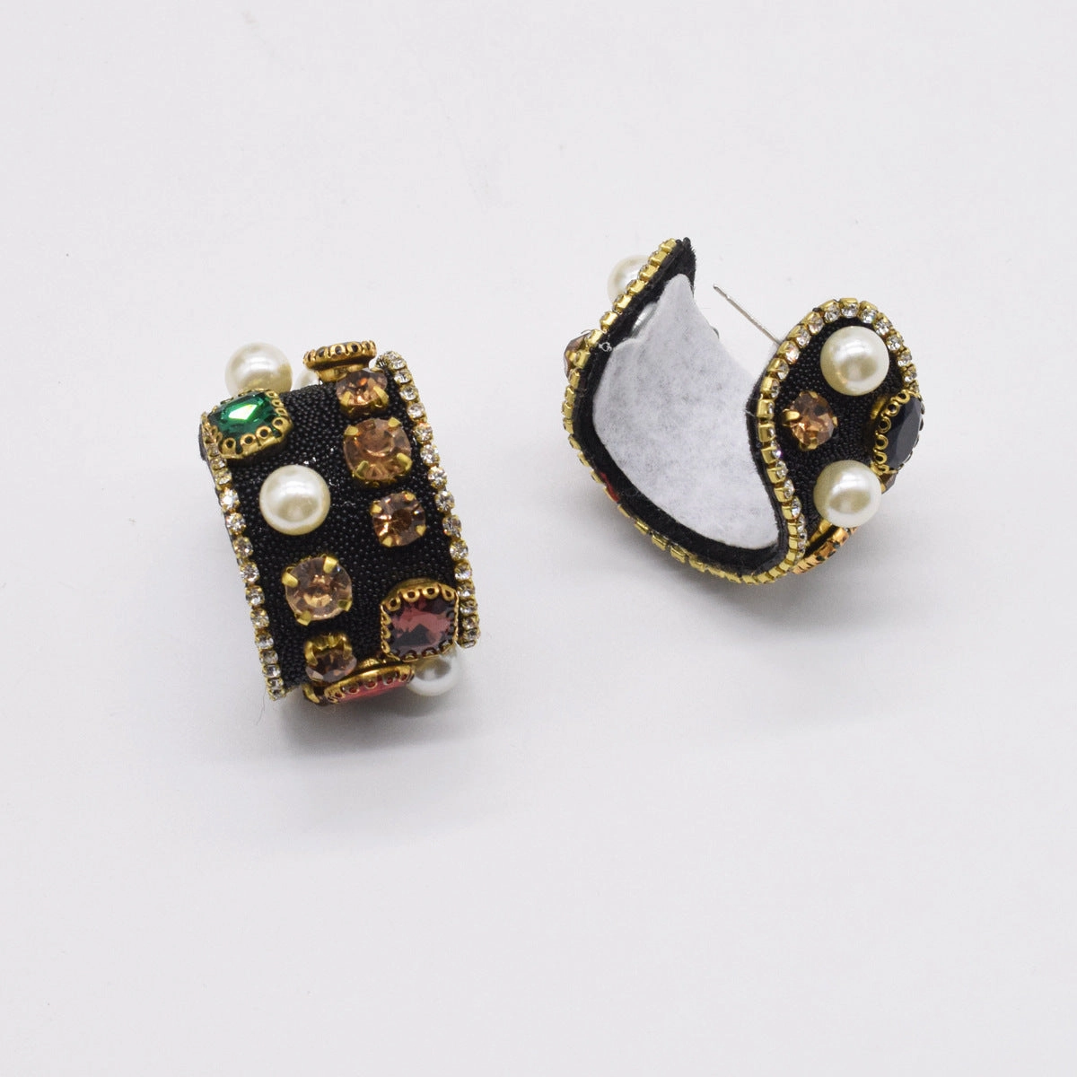 Wholesale Baroque Colored Diamond Inlaid Retro Exaggerated C Ring Pearl Earrings